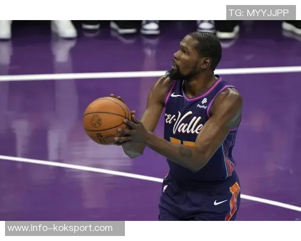 杜兰特首秀推迟至周四对爵士期待重返赛场 杜兰特首秀推迟至周四对爵士期待重返赛场