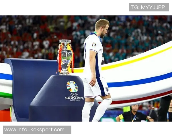 21岁凯恩欧联杯戴帽后意外当门将黄油手失误丢掉一球引热议