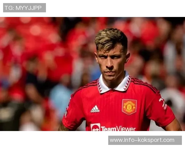 曼联后卫利桑德罗膝伤恢复接近尾声即将重返球队合练