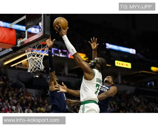 绿军副总裁强调A西蒙斯需展现顶级进攻能力与卓越传球视野 绿军副总裁强调A西蒙斯需展现顶级进攻能力与卓越传球视野